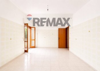 Stanza vuota - Quadrilocale Via Provinciale Per Riposto
 
13, Acireale - foto 42
