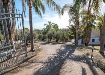 Foto 4 - Villa Via Duccio Galimberti
 
111, Santa Venerina - photo 4