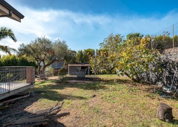 Foto 7 - Villa Via Duccio Galimberti
 
111, Santa Venerina - photo 7