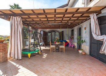 Foto 25 - Villa Via Duccio Galimberti
 
111, Santa Venerina - photo 25
