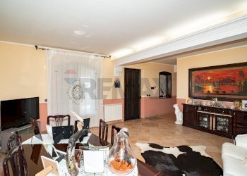 Foto 29 - Villa Via Duccio Galimberti
 
111, Santa Venerina - photo 29