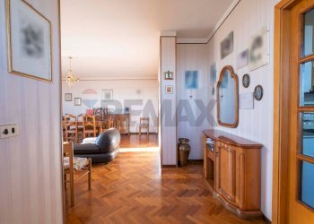 Hall / corridoio - Independent house Via Monaci Silvestrini
 
21, Arcevia - photo 5