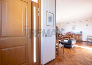 Hall / corridoio - Independent house Via Monaci Silvestrini
 
21, Arcevia - photo 32