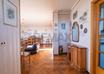 Hall / corridoio - Independent house Via Monaci Silvestrini
 
21, Arcevia - photo 33