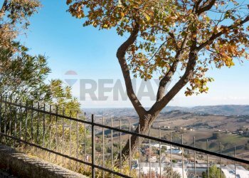 Vista delle montagne - Independent house Via Monaci Silvestrini
 
21, Arcevia - photo 53