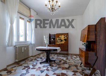 Sala da pranzo - Three-room apartment VIA PASCOLI
 
4, Carnate - photo 2