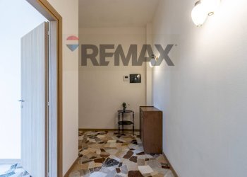 Hall / corridoio - Three-room apartment VIA PASCOLI
 
4, Carnate - photo 9