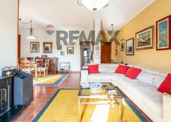Sala da pranzo - Four-room apartment Via Torricelli
 
6, Mascalucia - photo 2
