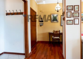 Hall / corridoio - Four-room apartment Via Torricelli
 
6, Mascalucia - photo 5