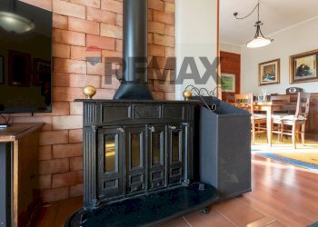 Sala da pranzo - Four-room apartment Via Torricelli
 
6, Mascalucia - photo 31