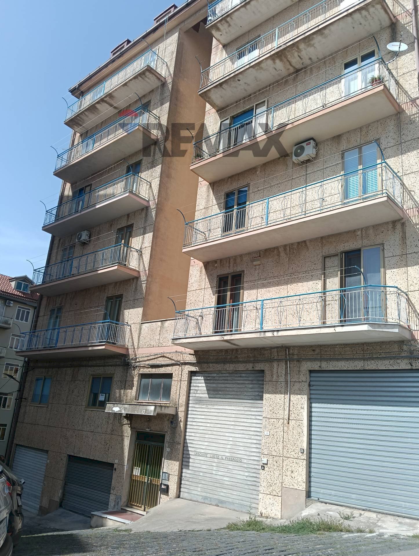 Edificio all\'aperto - Trilocale Via Gaetano Donizzetti
 
8, Enna - foto 1