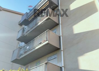 Edificio all\'aperto - Appartamento Salvo D'Aquisto
 
13, Caltanissetta - foto 1