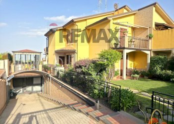 Casa all\'aperto - Terraced Villa Via Maria Grazia Cutuli
 
15, Viagrande - photo 2