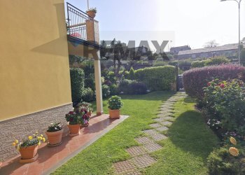 Giardino - Terraced Villa Via Maria Grazia Cutuli
 
15, Viagrande - photo 6