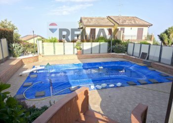 Piscina - Terraced Villa Via Maria Grazia Cutuli
 
15, Viagrande - photo 10