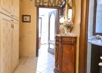 Hall / corridoio - Terraced Villa Via Maria Grazia Cutuli
 
15, Viagrande - photo 16