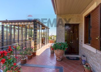 Terrazza - Villa a Schiera Via Maria Grazia Cutuli
 
15, Viagrande - foto 4