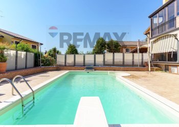 Piscina - Villa a Schiera Via Maria Grazia Cutuli
 
15, Viagrande - foto 15