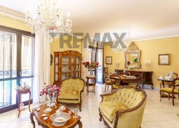 Sala da pranzo - Villa a Schiera Via Maria Grazia Cutuli
 
15, Viagrande - foto 20