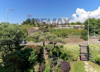 Giardino - Villa a Schiera Via Maria Grazia Cutuli
 
15, Viagrande - foto 34