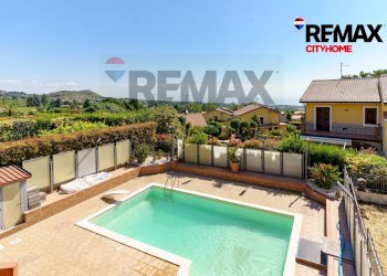 Piscina - Villa a Schiera Via Maria Grazia Cutuli
 
15, Viagrande - foto 45