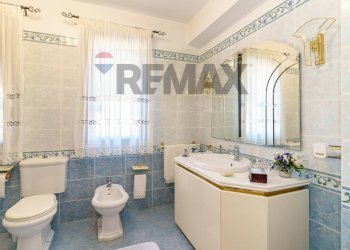 Bagno - Villa a Schiera Via Maria Grazia Cutuli
 
15, Viagrande - foto 47