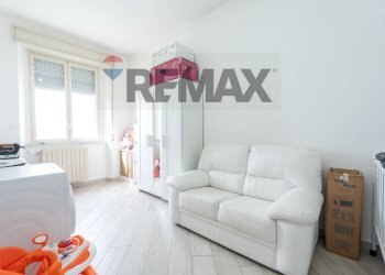 Soggiorno - Four-room apartment Viale Principe Umberto
 
152, Caltagirone - photo 13