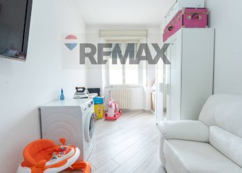 Soggiorno - Four-room apartment Viale Principe Umberto
 
152, Caltagirone - photo 14