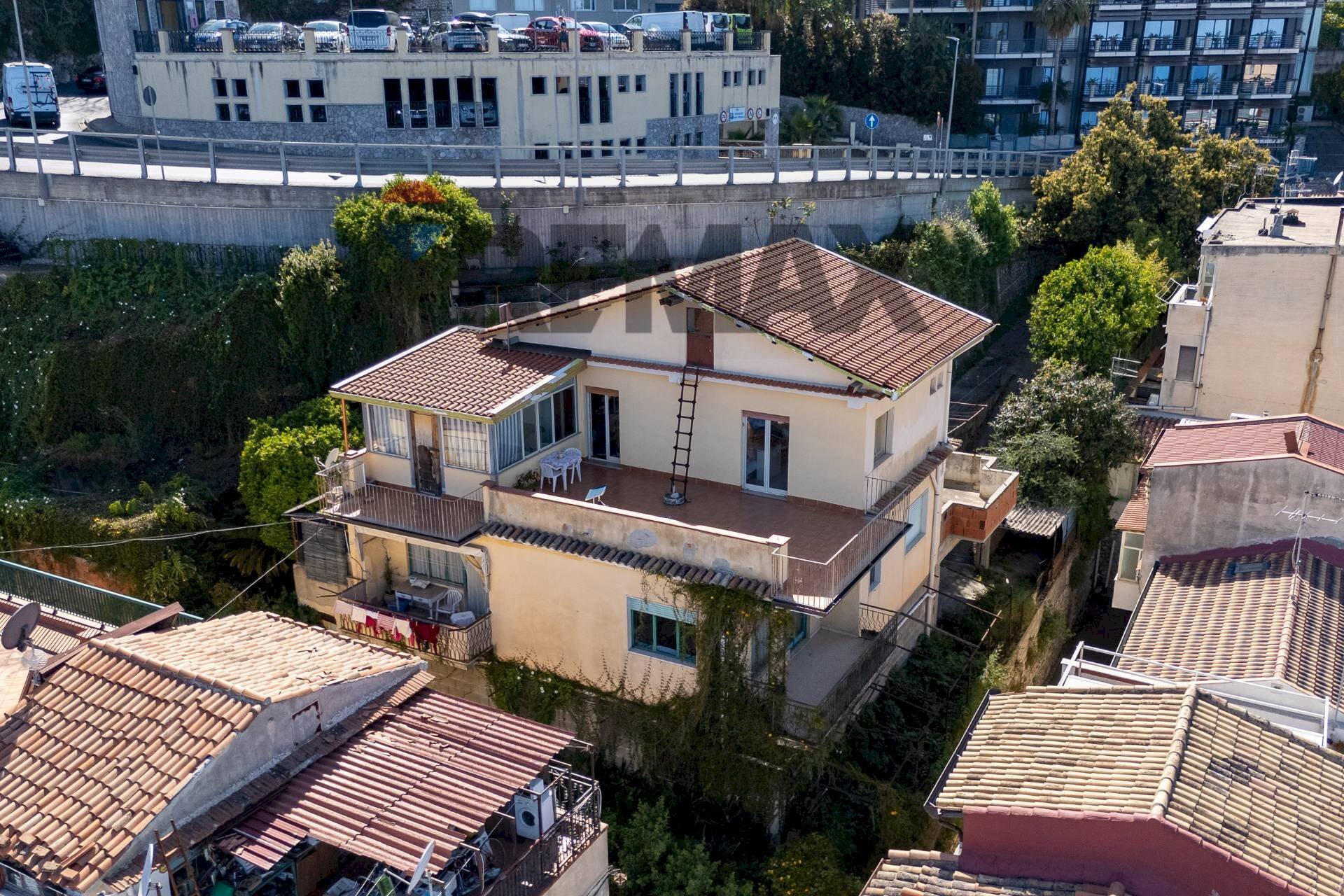 Casa all\'aperto - Villa via Porta Pasquale
 
57, Taormina - photo 2