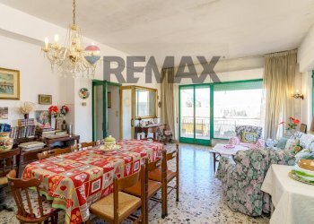 Sala da pranzo - Villa via Porta Pasquale
 
57, Taormina - photo 18