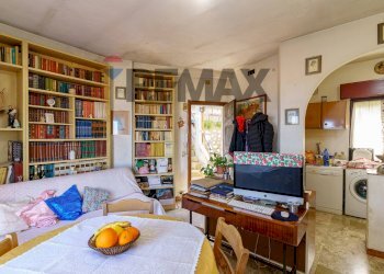 Sala da pranzo - Villa via Porta Pasquale
 
57, Taormina - photo 22
