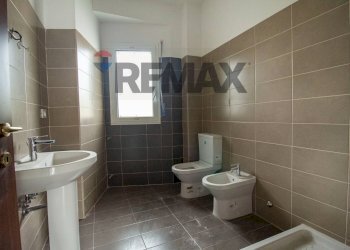 Bagno - Three-room apartment Via: ROMA, Camporotondo Etneo - photo 21