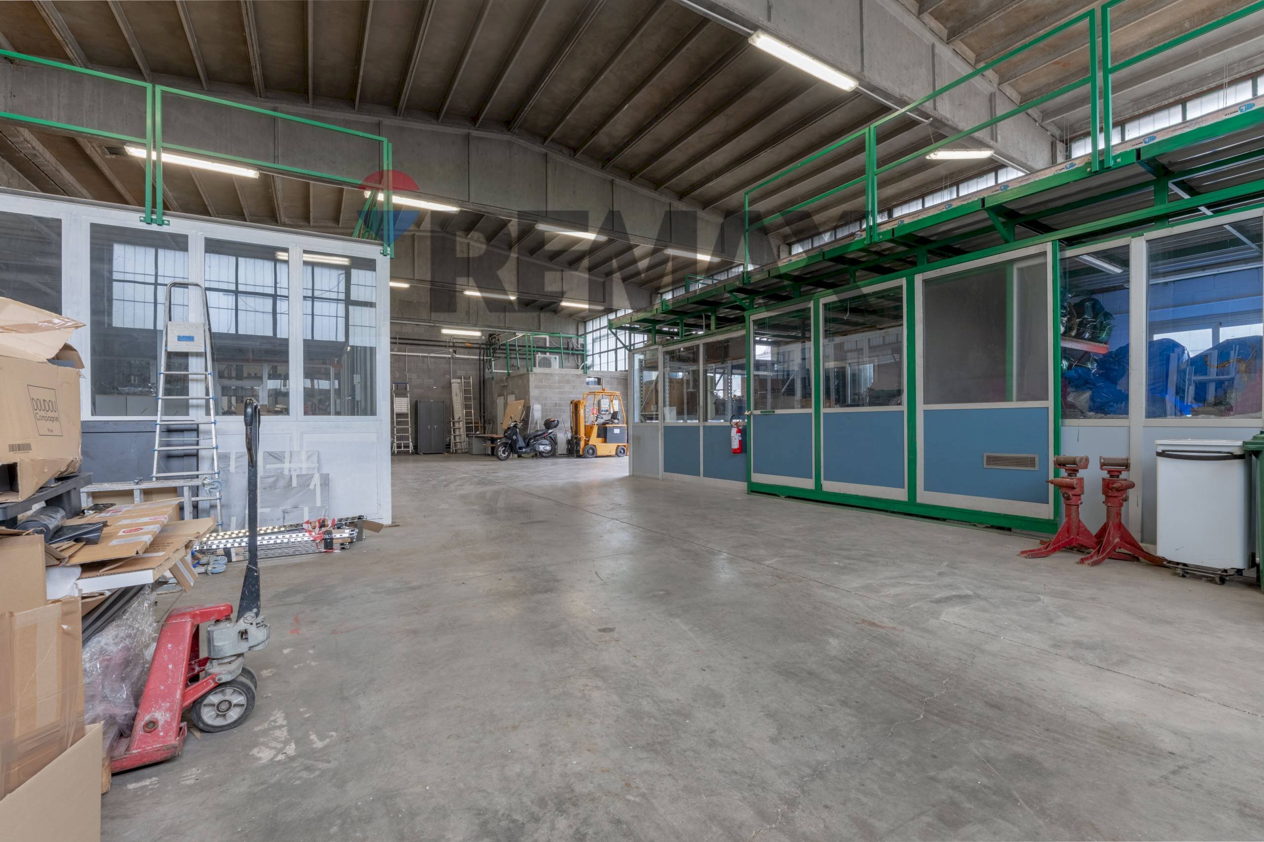 Parcheggio - Capannone via carlo emilio gadda
 
3, San Donato Milanese - foto 1