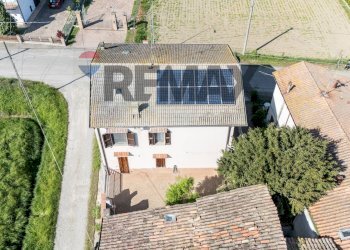 Casa all\'aperto - Casa indipendente VIA CORNEDOLE
 
89, Castelnovo di Sotto - foto 3