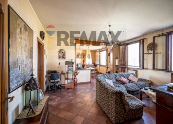 Soggiorno - Casa indipendente VIA CORNEDOLE
 
89, Castelnovo di Sotto - foto 24