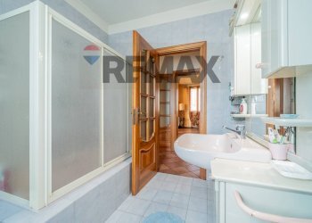 Bagno - Casa indipendente VIA CORNEDOLE
 
89, Castelnovo di Sotto - foto 40