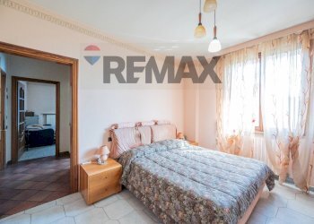 Camera / camera da letto - Casa indipendente VIA CORNEDOLE
 
89, Castelnovo di Sotto - foto 43