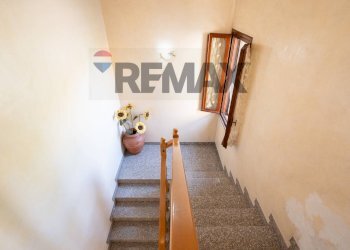 Scale - Casa indipendente VIA CORNEDOLE
 
89, Castelnovo di Sotto - foto 47