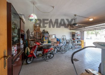 Dispensa di stoccaggio - Casa indipendente VIA CORNEDOLE
 
89, Castelnovo di Sotto - foto 52