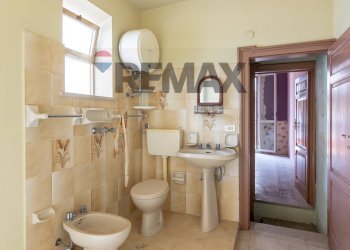 Bagno - Casa indipendente VIA EMILIO ZOLA
 
3, Avola - foto 15