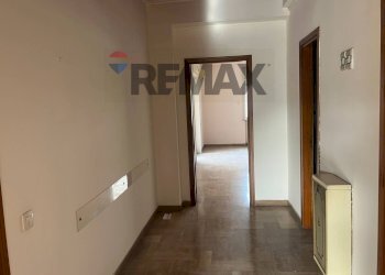 Hall / corridoio - Apartment via san giovanni alle catacombe
 
7, Siracusa - photo 2