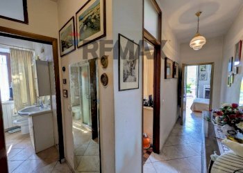 Hall / corridoio - Independent house Piancogno - photo 14