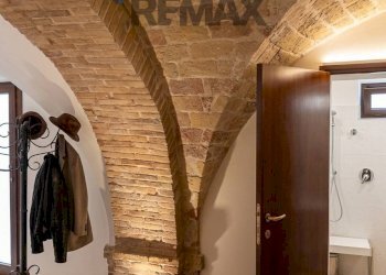 Hall / corridoio - Casa semi indipendente Crecchio - foto 7