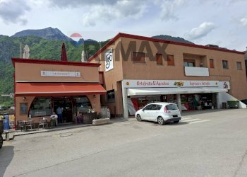 Edificio all\'aperto - Commercial Premises Viale Cadore
56, Ponte nelle Alpi - photo 5
