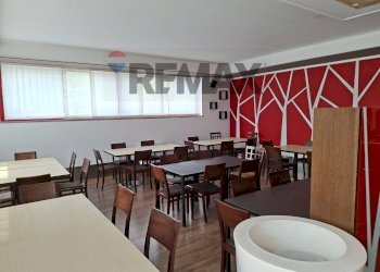 Sala da pranzo - Commercial Premises Viale Cadore
56, Ponte nelle Alpi - photo 7