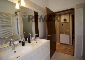 Bagno - Casa semi indipendente VIA PIETRO MARONCELLI
 
18, Cinisello Balsamo - foto 15
