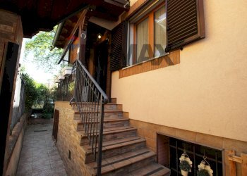 Scale - Casa semi indipendente VIA PIETRO MARONCELLI
 
18, Cinisello Balsamo - foto 32