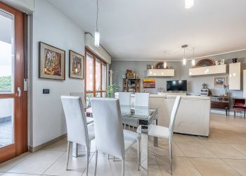 Soggiorno - Four-room apartment Corso Giulio Cesare
 
67, Torino - photo 13