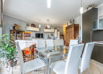 Soggiorno - Four-room apartment Corso Giulio Cesare
 
67, Torino - photo 14