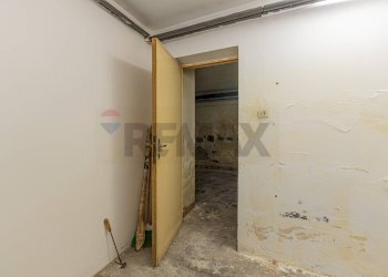 Hall / corridoio - Apartment Via Flumenargia
 
42, Sassari - photo 45